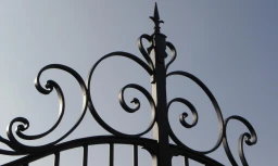 Logo Faynot Olivier — Serrurier — à Le Montsaugeonnais