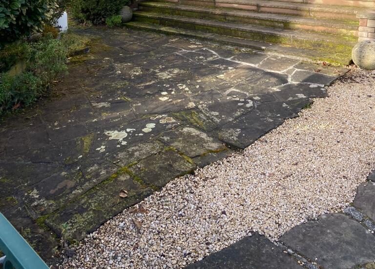 Nettoyage des cours et allées